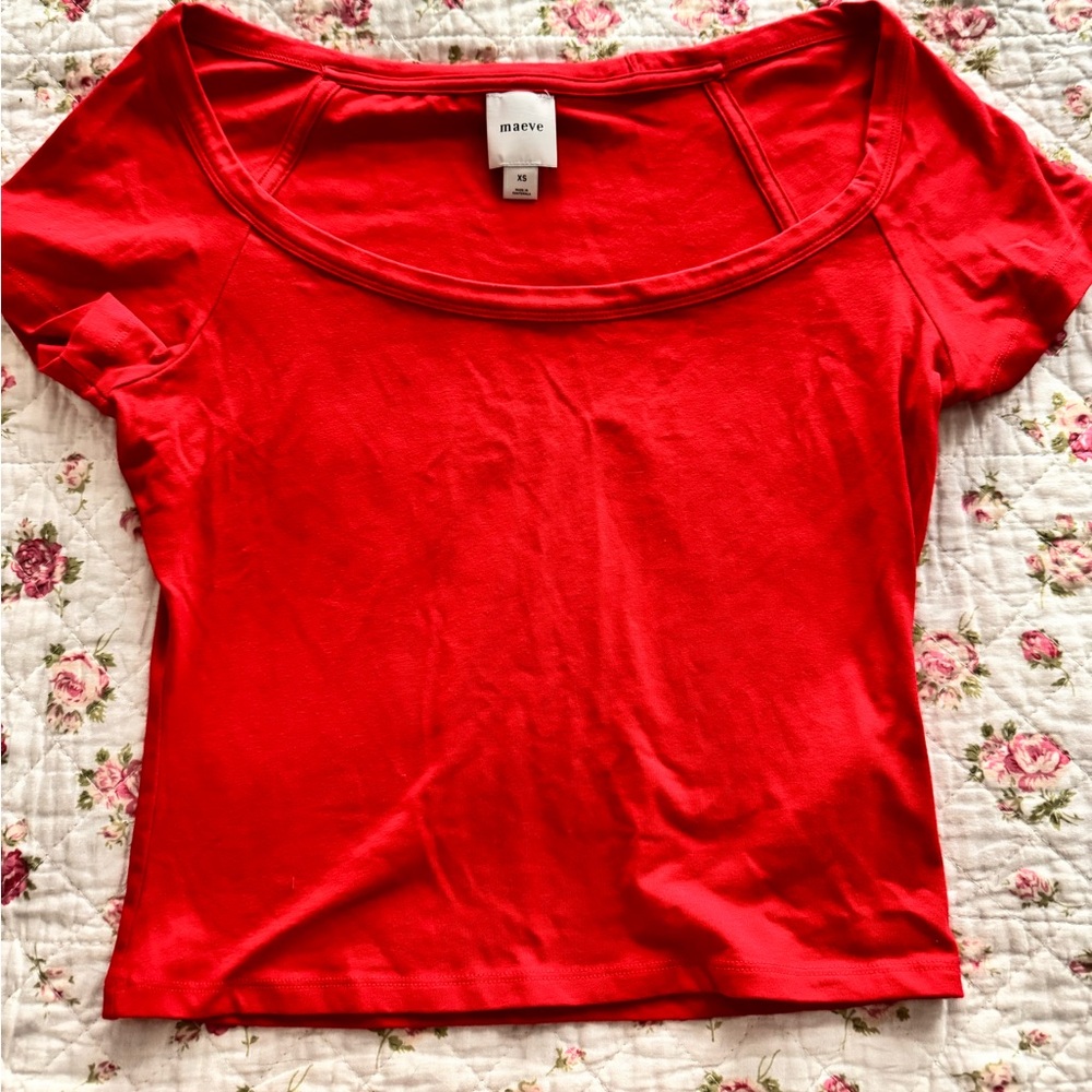 Red Boat Neck Tee
